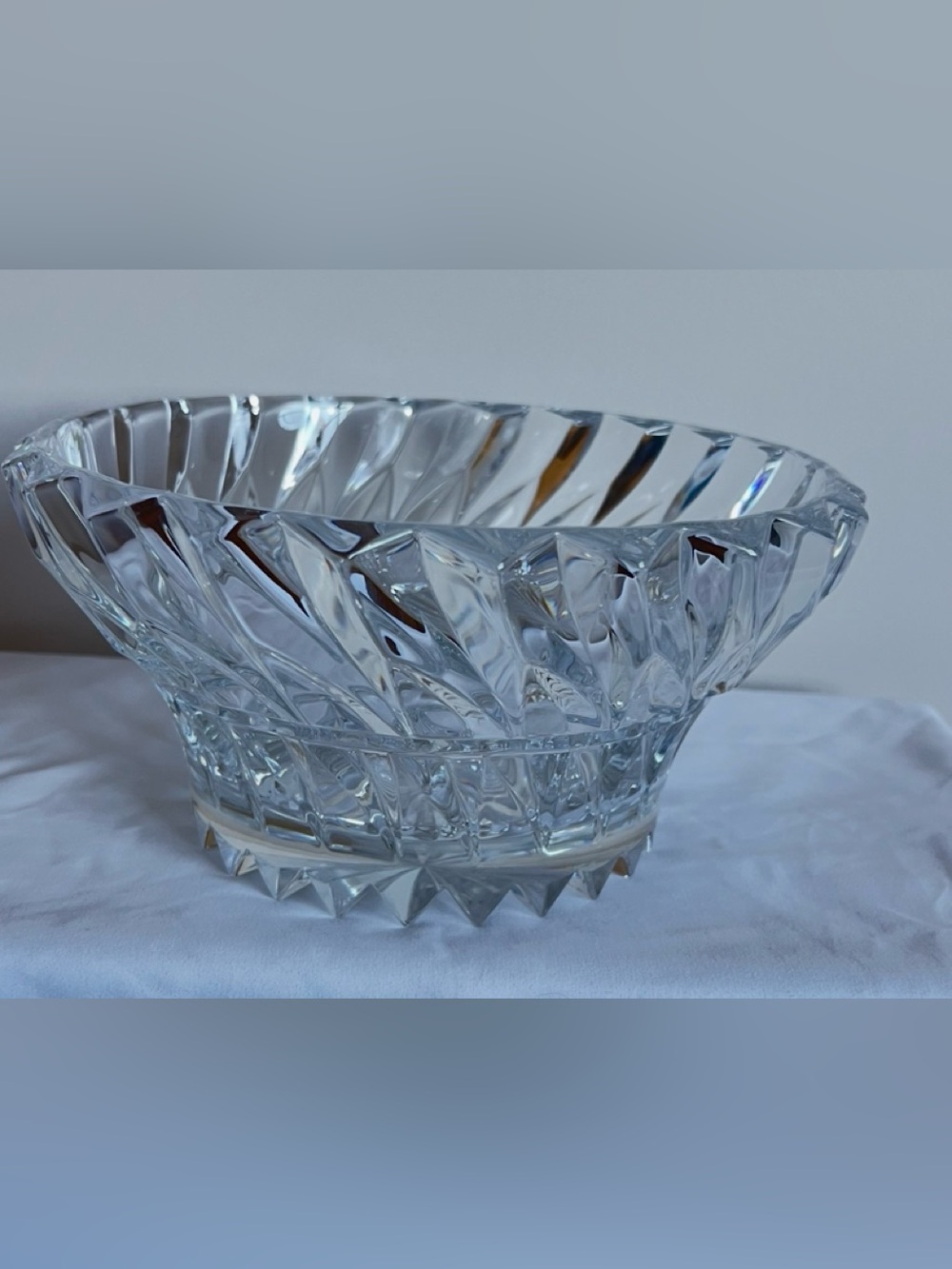 Vintage Mikasa Rainier Lead Crystal 9" Swirl Centerpiece Serving Bowl Pristine